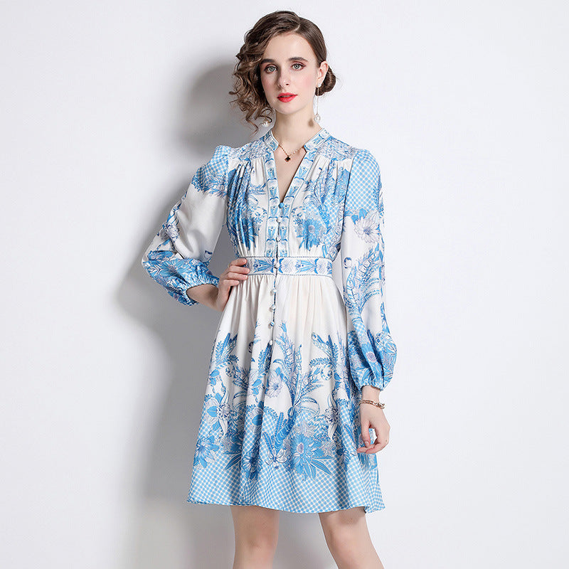 Robe courte imprimée à manches bouffantes