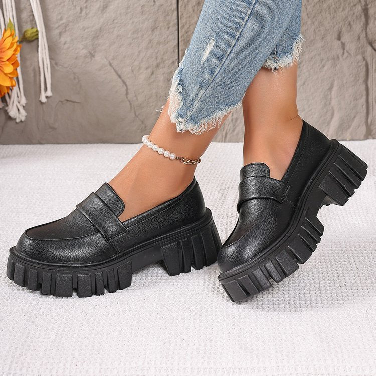 mocassins épurés à semelle crantée