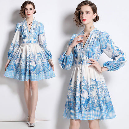 Robe courte imprimée à manches bouffantes