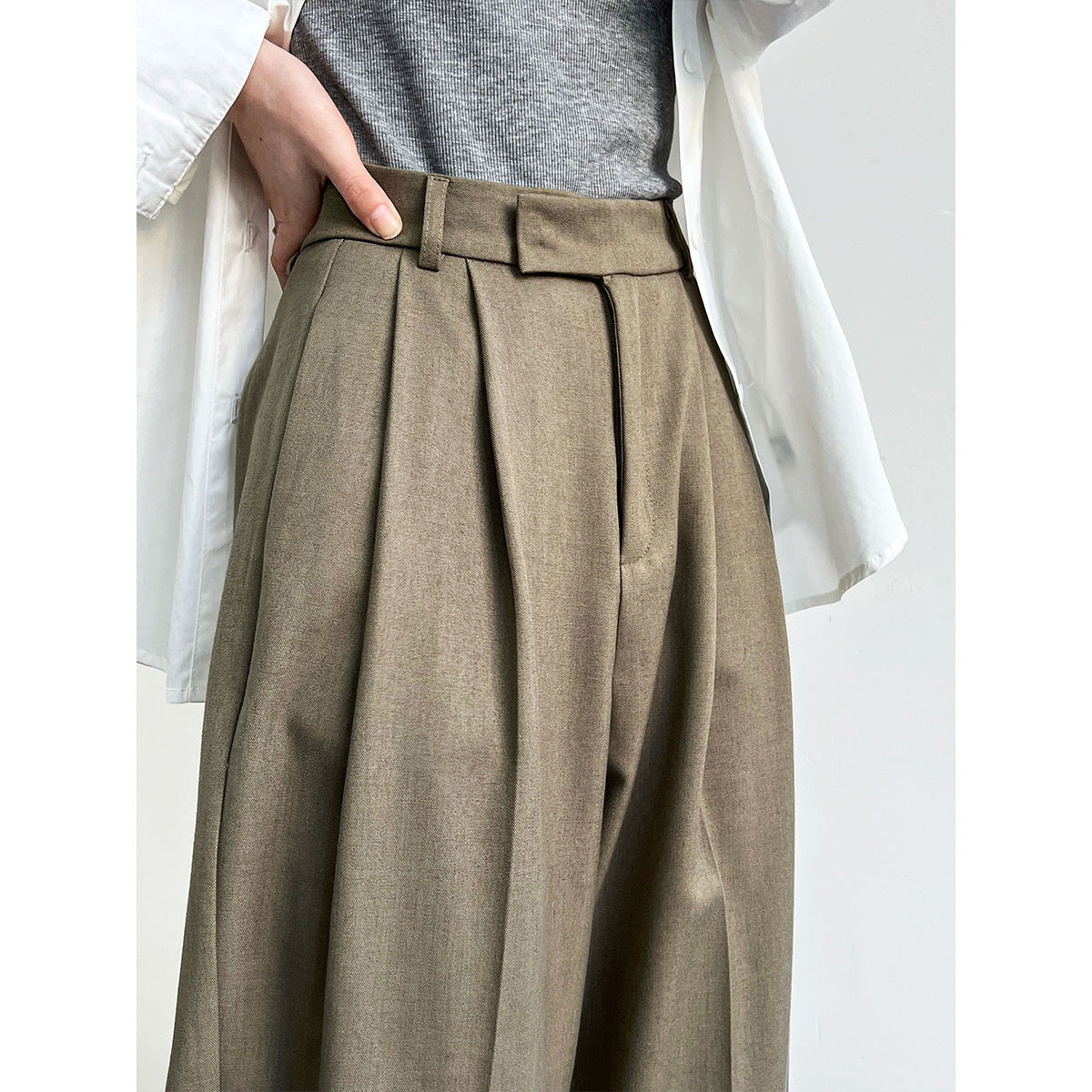 Pantalon large fluide coupe droite femme