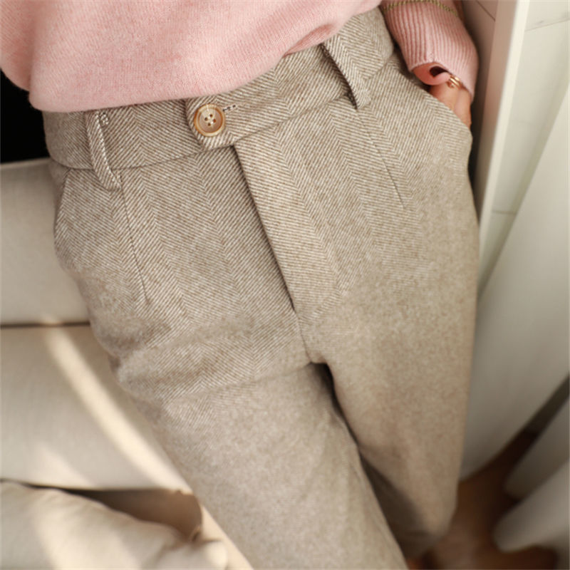 Pantalon carotte femme coupe moderne