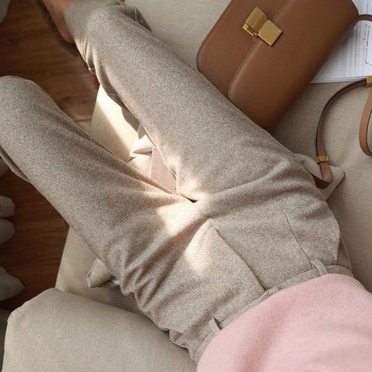 Pantalon carotte femme coupe moderne