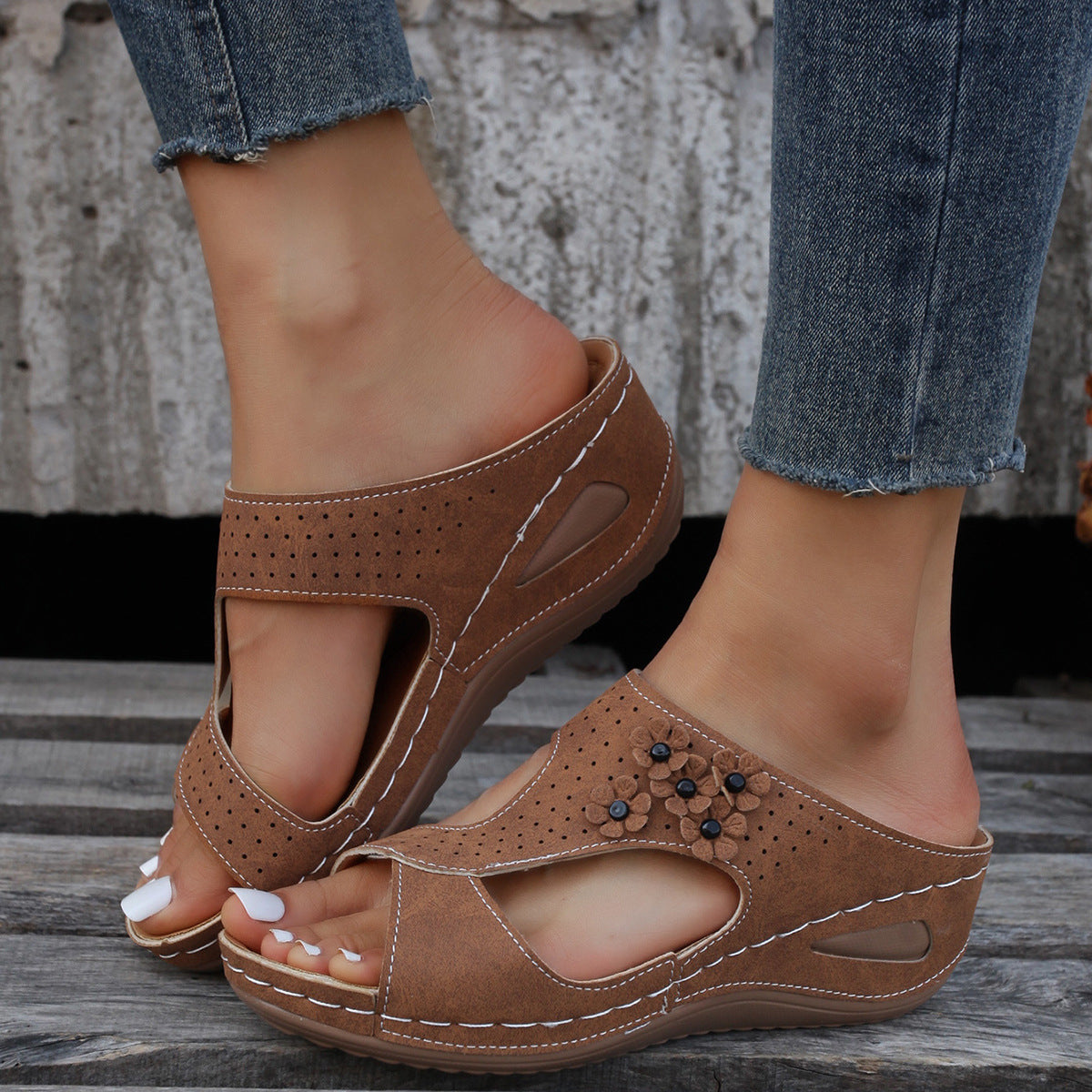 Sandales ouvertes à perforations