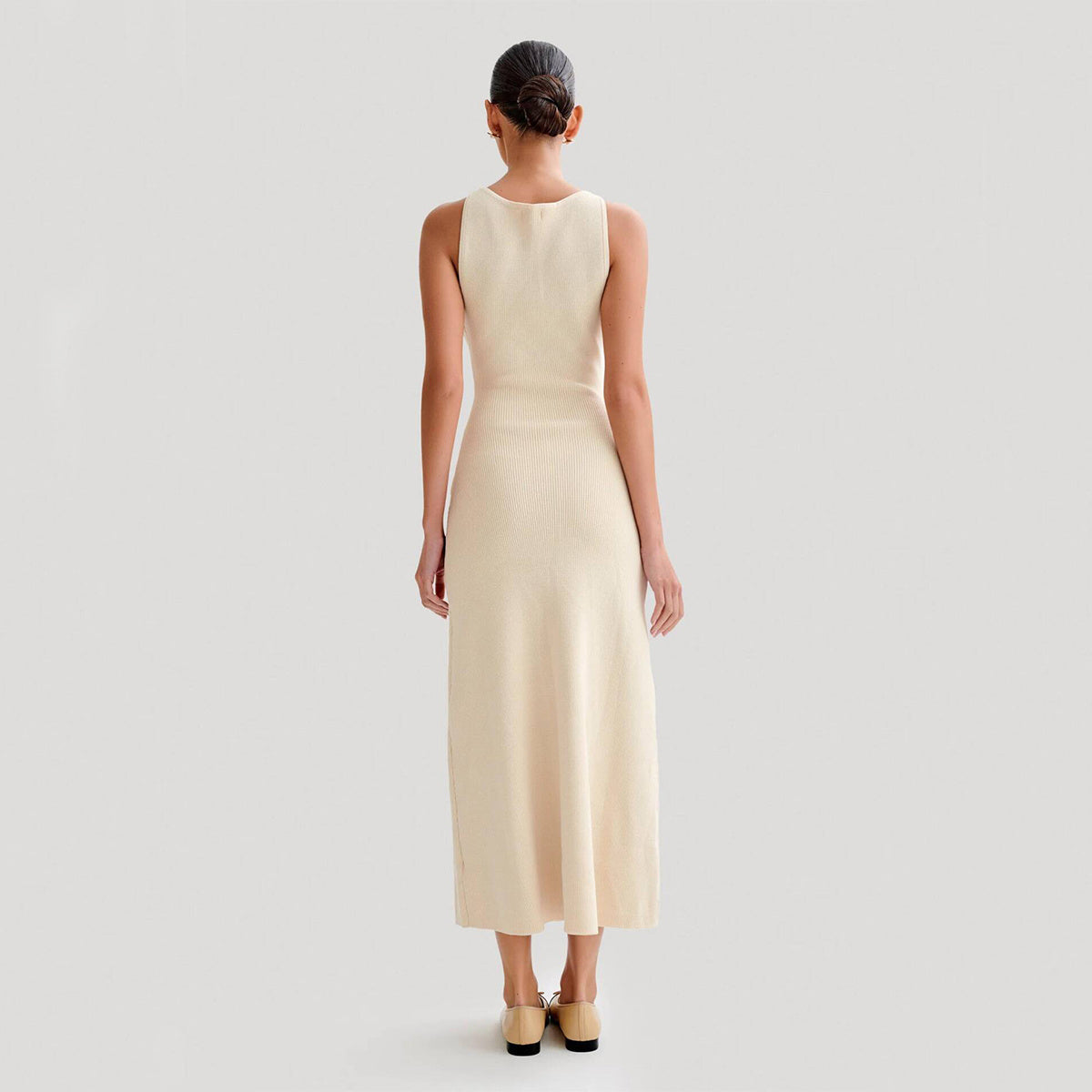 Robe Longue Sans Manches Élégante