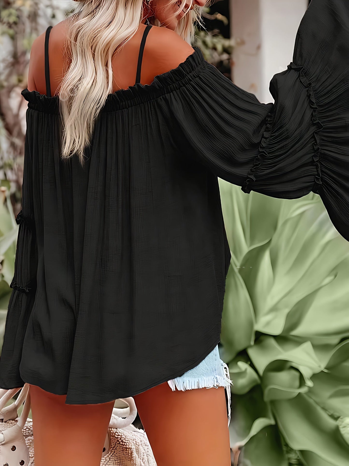 Blouse épaules dénudées à manches évasées