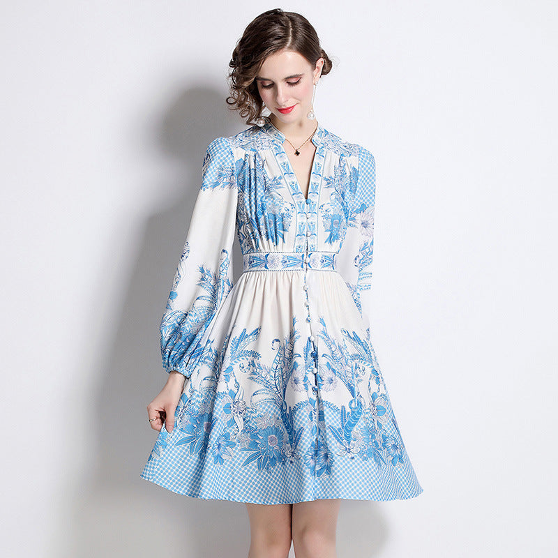 Robe courte imprimée à manches bouffantes