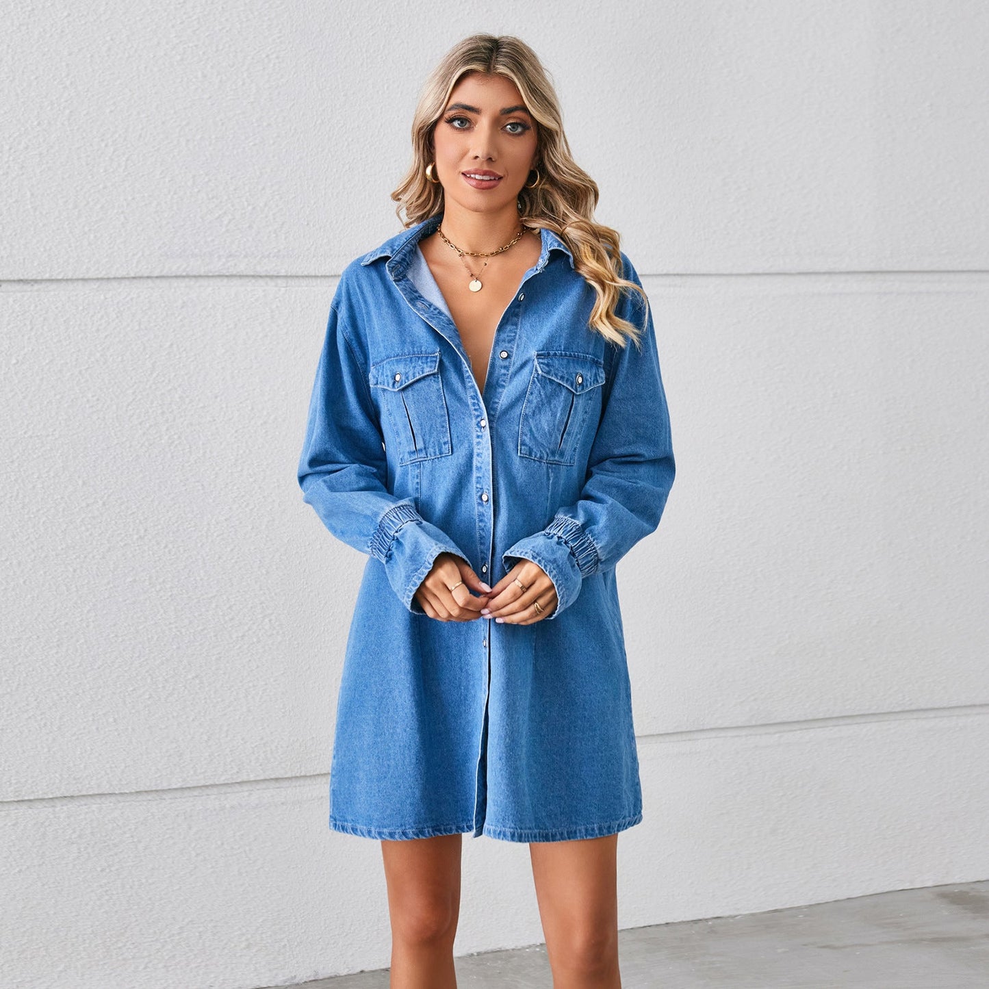 Robe chemise ample à poches plaquées